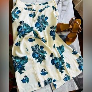 White wide legged pants